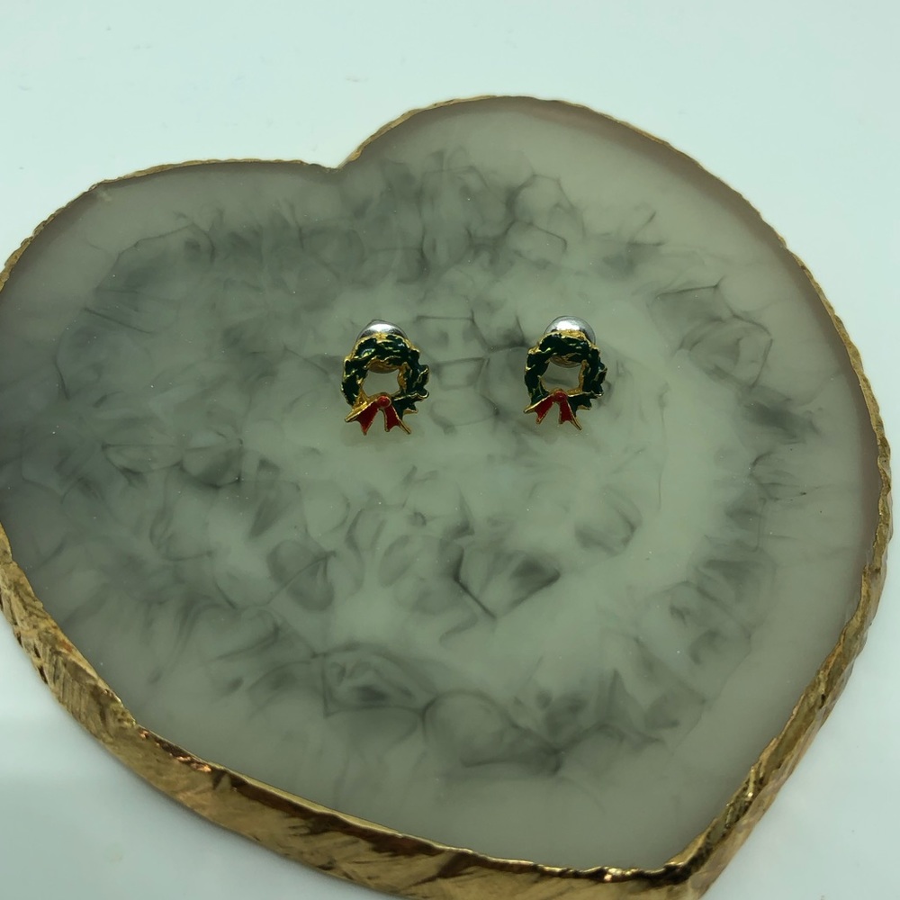 Christmas wreath stud earrings